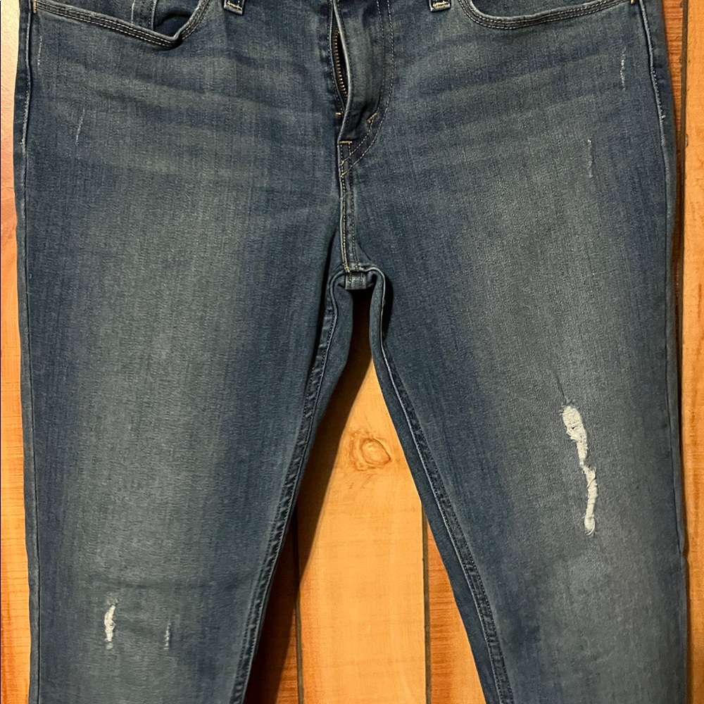 Levi's Women's Dark Blue Skinny Jeans - Picture 3 of 4